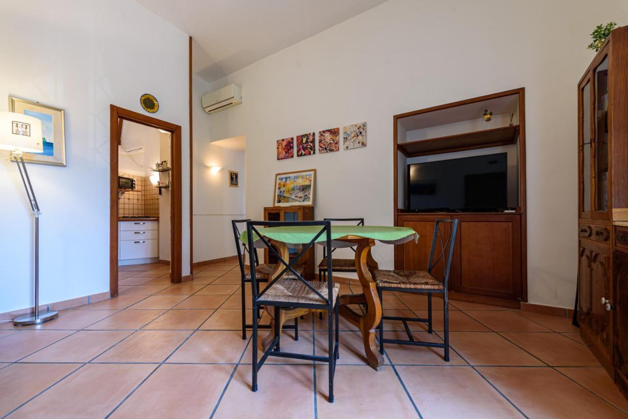 Apartment Via Ferdinando Russo 2 *