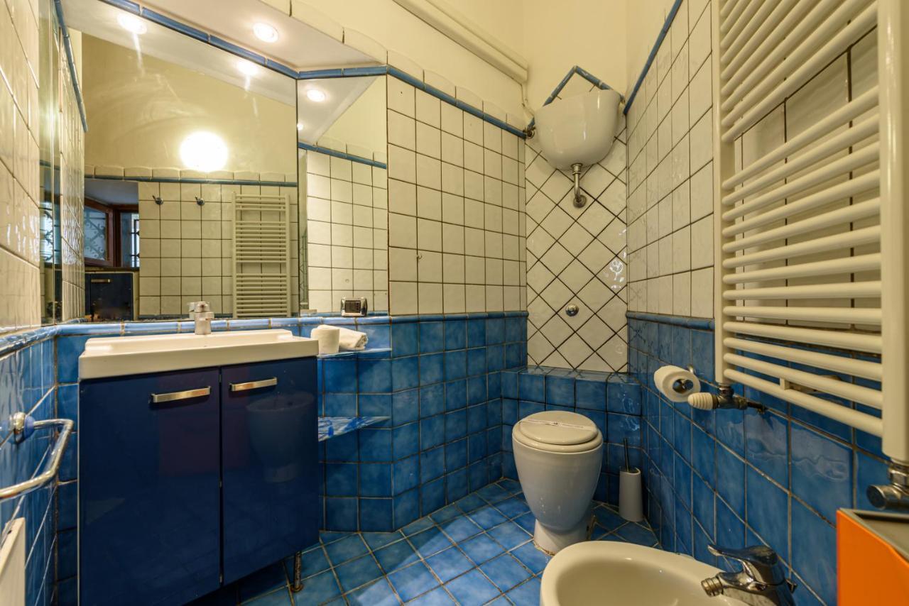 Via Ferdinando Russo 2 * Napoli
